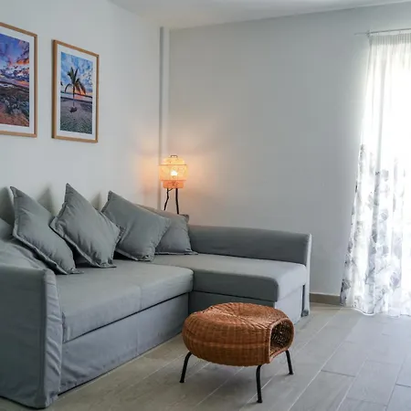 Caroline's Tropical Paradise Costa Del Silencio