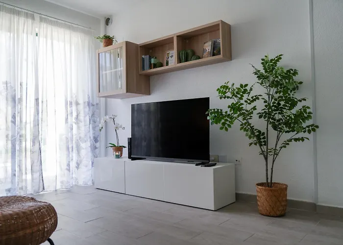 Caroline's Tropical Paradise